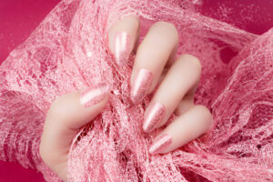 Glitter pink acrylic nails, trendy nails