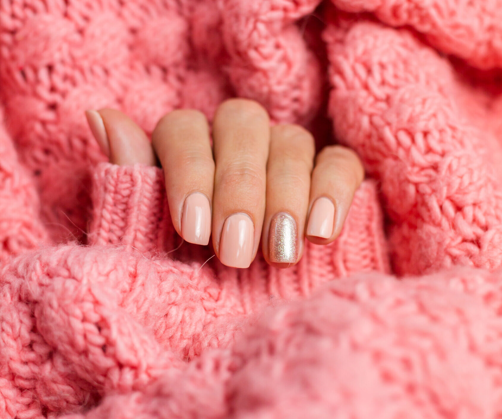 Gel vs Acrylic Nails