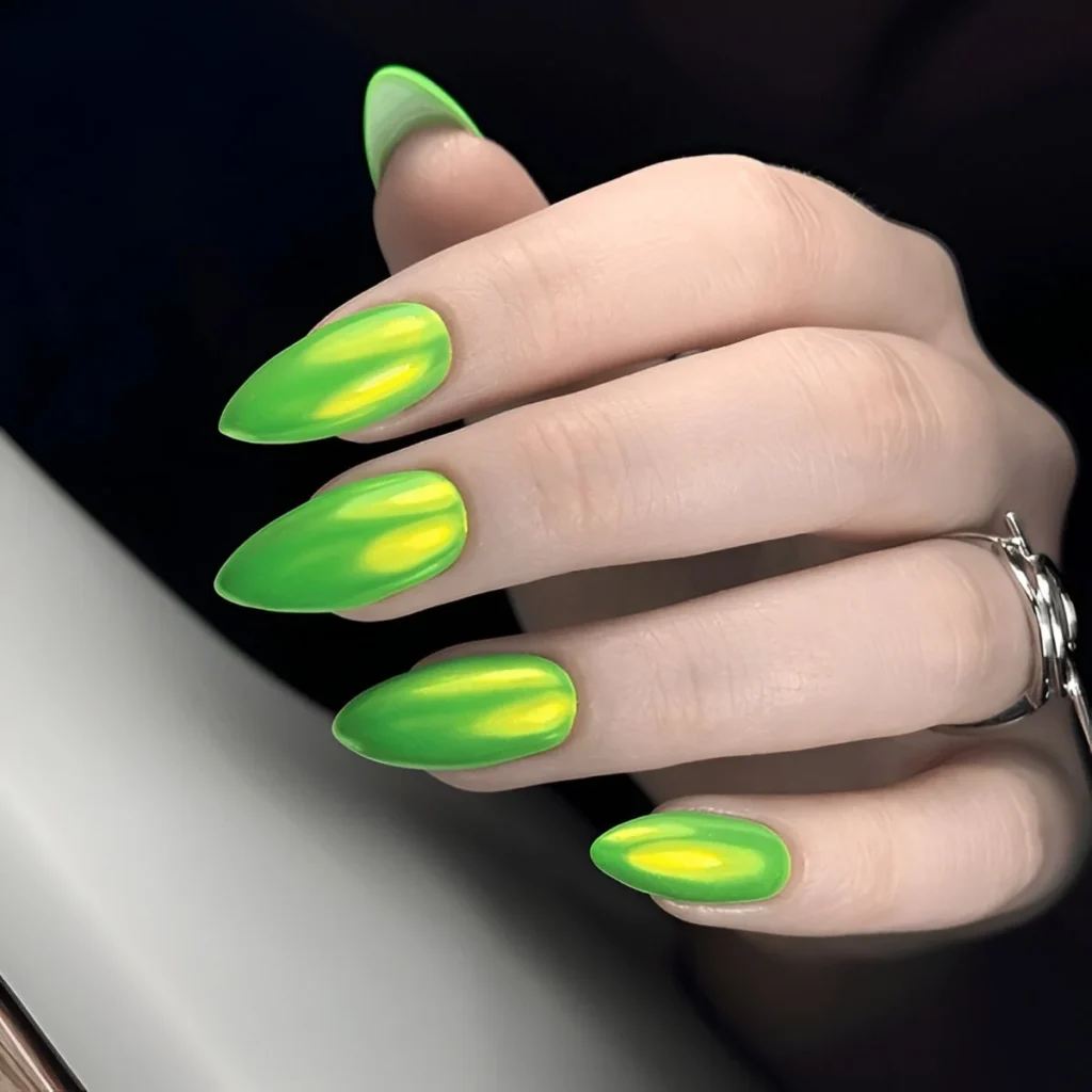 green nails