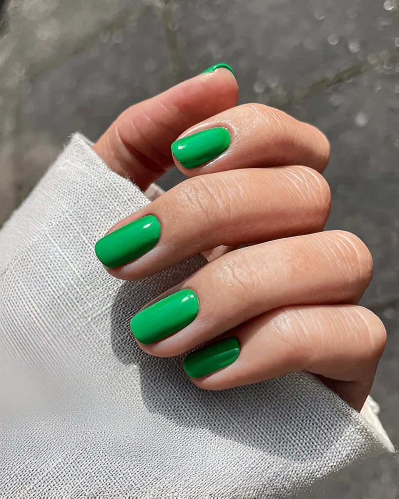 green nail designs