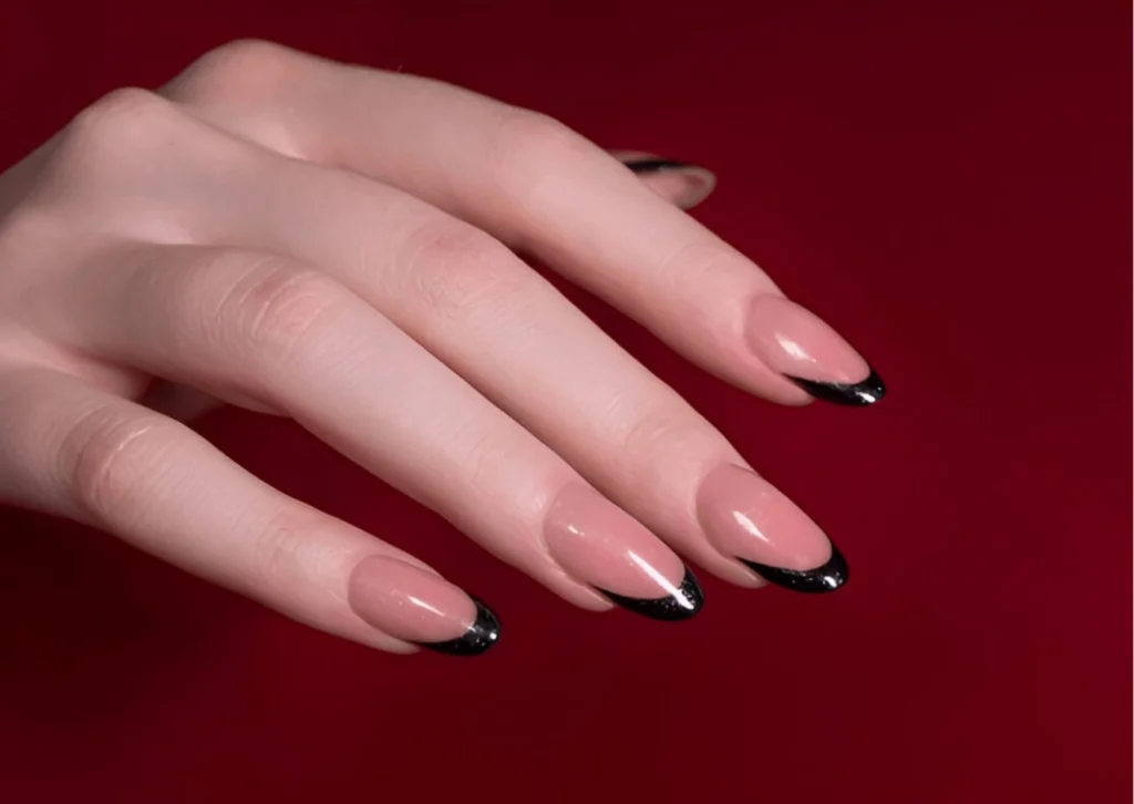 Black French Tip Nails: