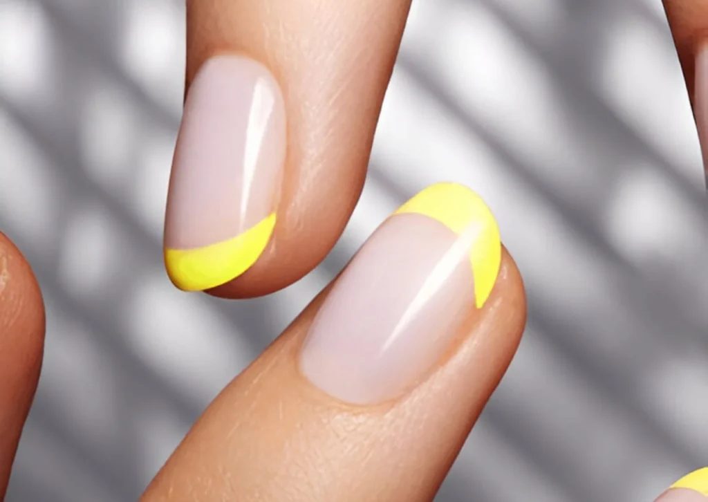 yellow nails​