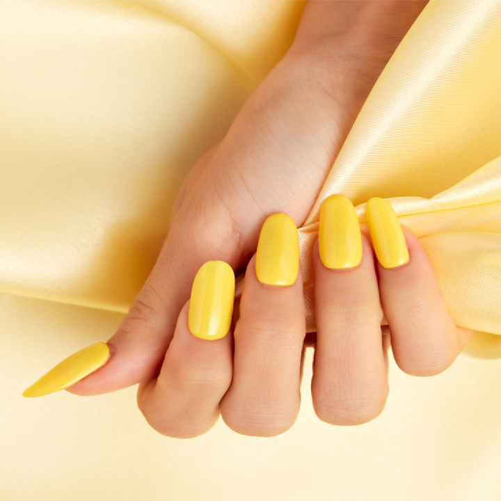 yellow nails​
