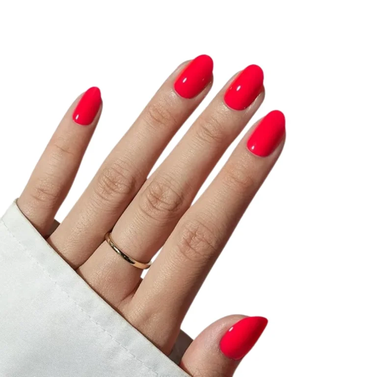 red nails
