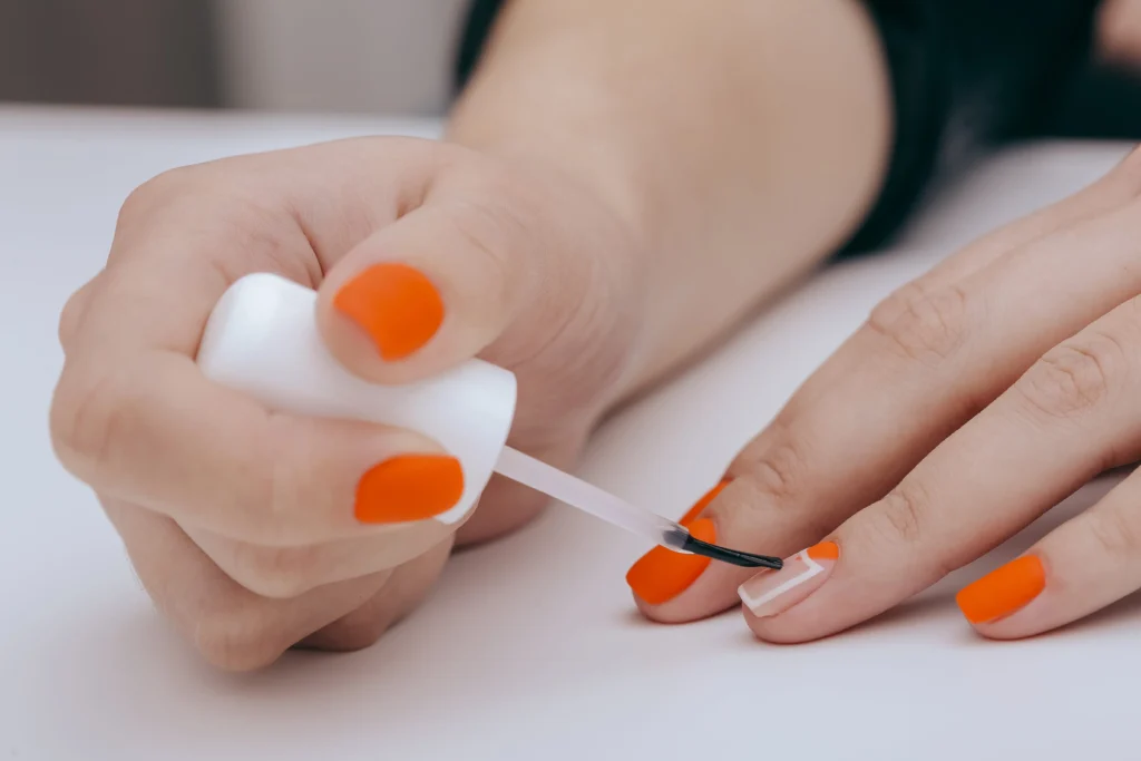 how to apply acrylic nails 